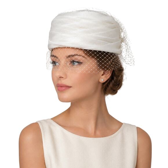 Vintage 1960s White Pillbox Hat Veil Union Label Wedding Formal main image 8